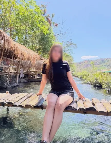 Anisa, 29 anni